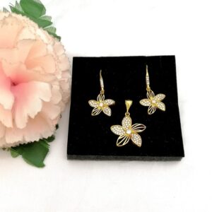 Xupier Locket Set Antique Polish Metal Finishing