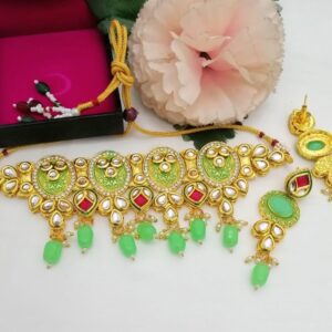 Dubi Kundan Choker Set Fine Quality
