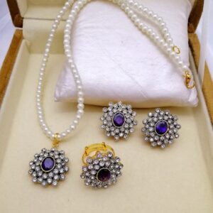 Locket Set Fine Quality